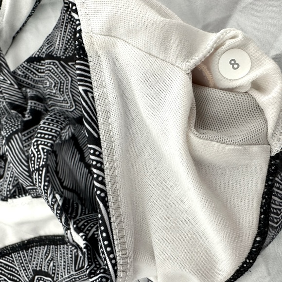 LULULEMON/Energy Longline Bra/8 - Picture 4 of 4